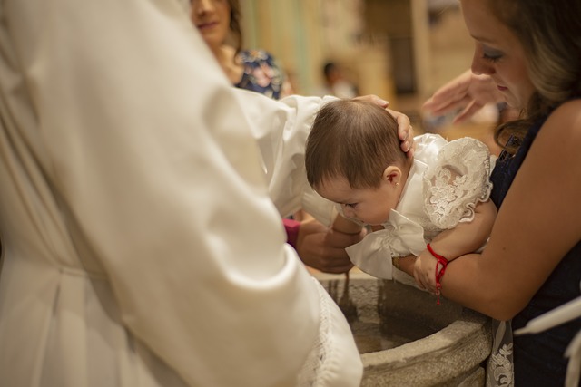 Le baptême est-il une obligation dans l’éducation des enfants ?